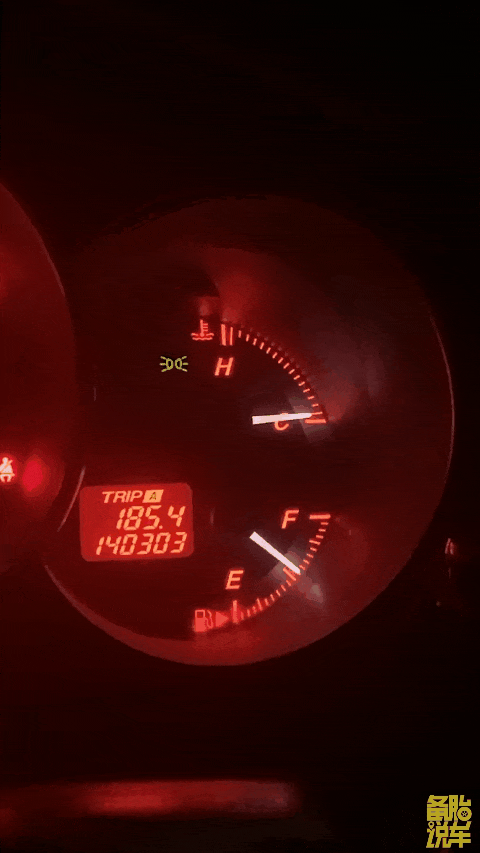 AC compressor working in a car engine