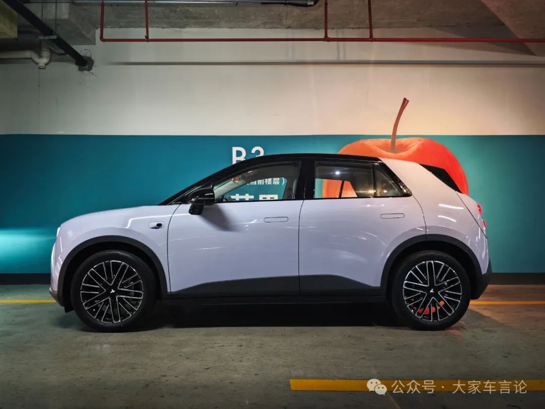 NIO Firefly side profile highlighting aerodynamic design
