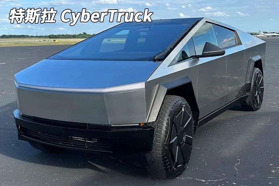 2025 Tesla Model Y Interior Dashboard