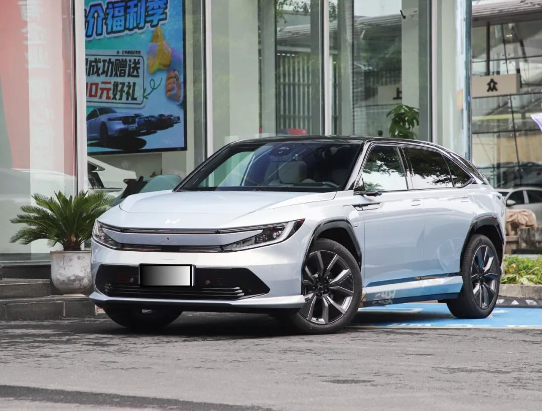 Hongqi Tiangong 08